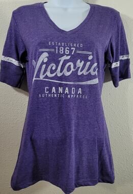 Initial Attraction Purple Heathered Victoria Canada Graphic Top Medium Soft